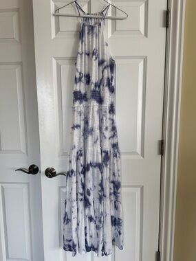 Z Supply Beverly Cloud Blue/white Tie dye  maxi dress, size M